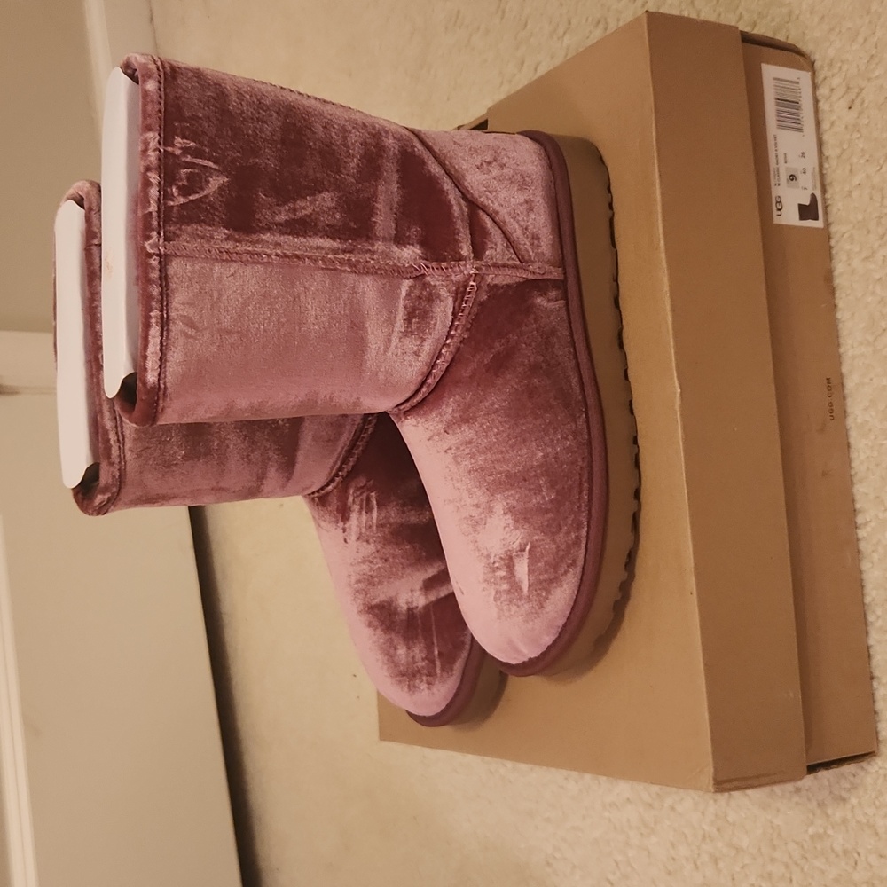 Classic Short Velvet Ugg Boots